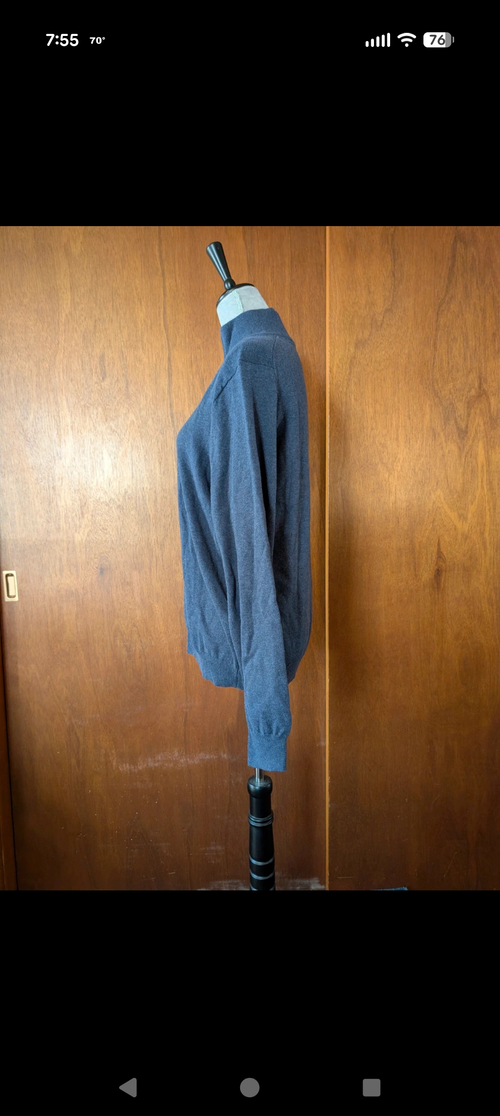 Men's lightweight pullover sweater