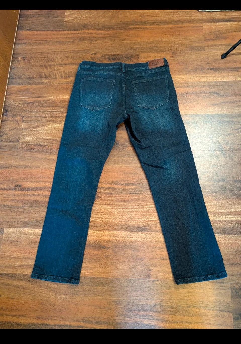 Slim fit comfortable men's jeans