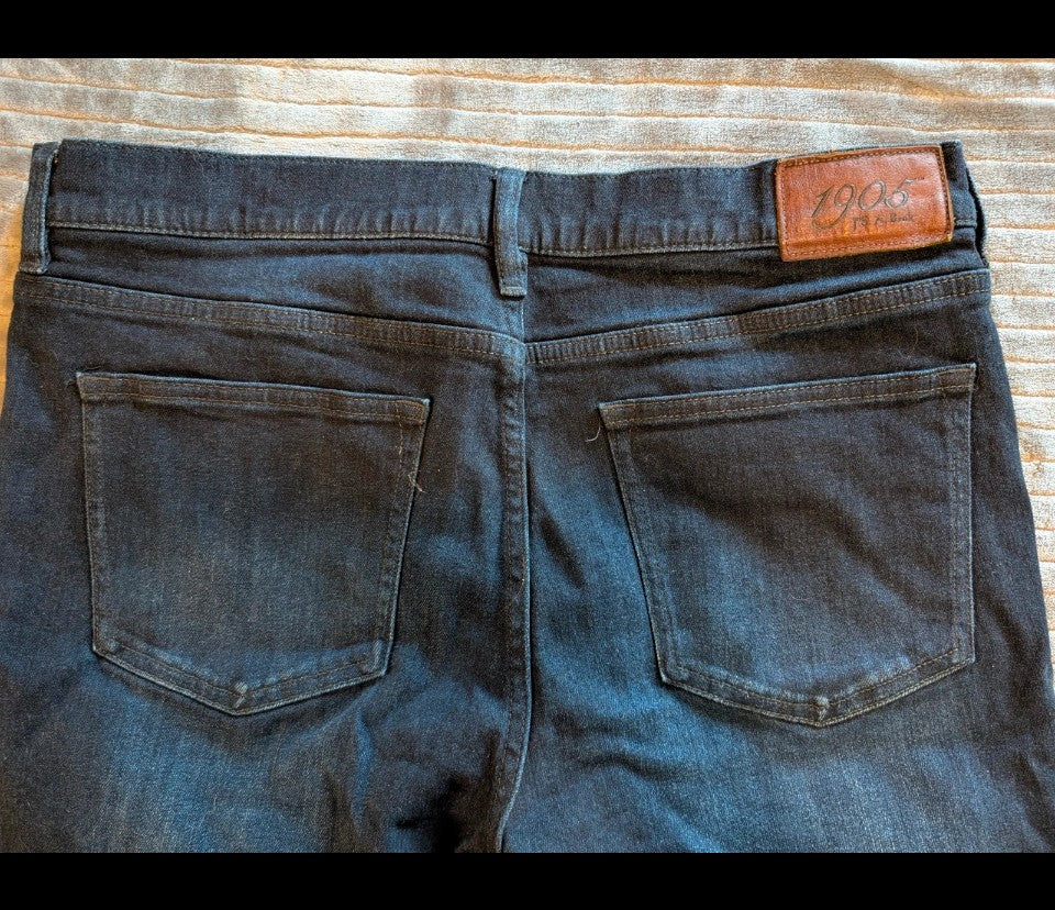 Slim fit comfortable men's jeans
