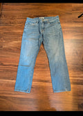 Tailored fit comfortable men's jeans